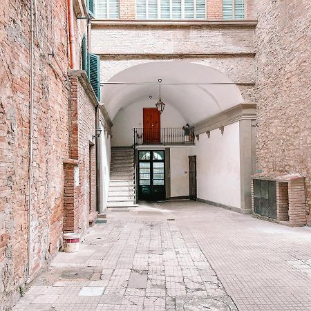Attico Il Magnifico Volterra Apartamento Exterior foto